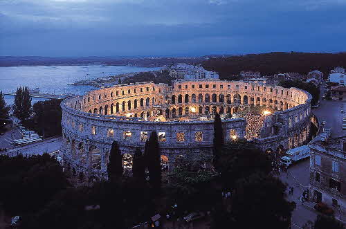 O-12396-Arena_Pula