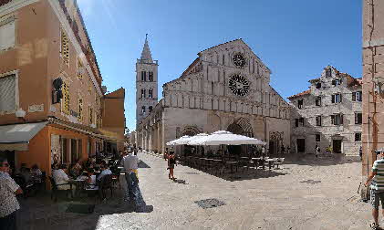 1280px-Kathedrale_der_Hl._Anastasia_Zadar